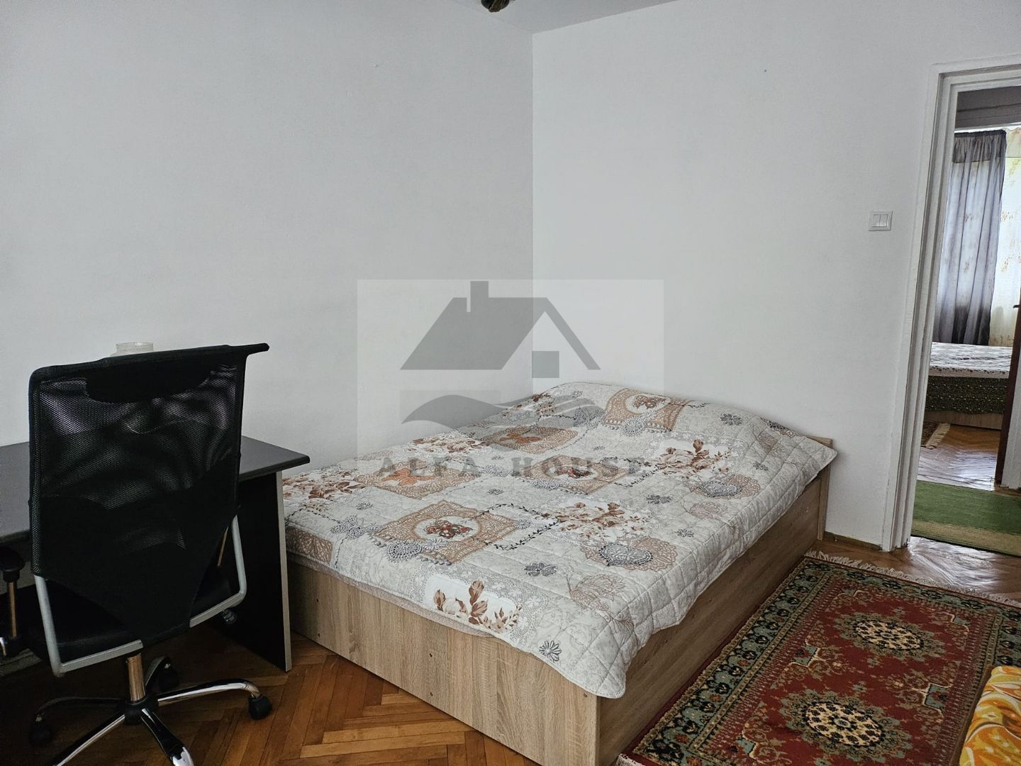 Apartament cu trei camere, zona Centrul Civic,  71 mp - Poză 12