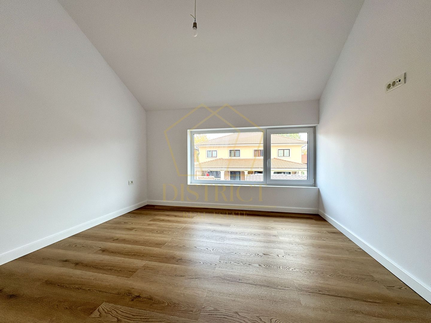 Duplex modern cu 4 camere si dressing | Mosnita Noua | ESO Petrol - Poză 6