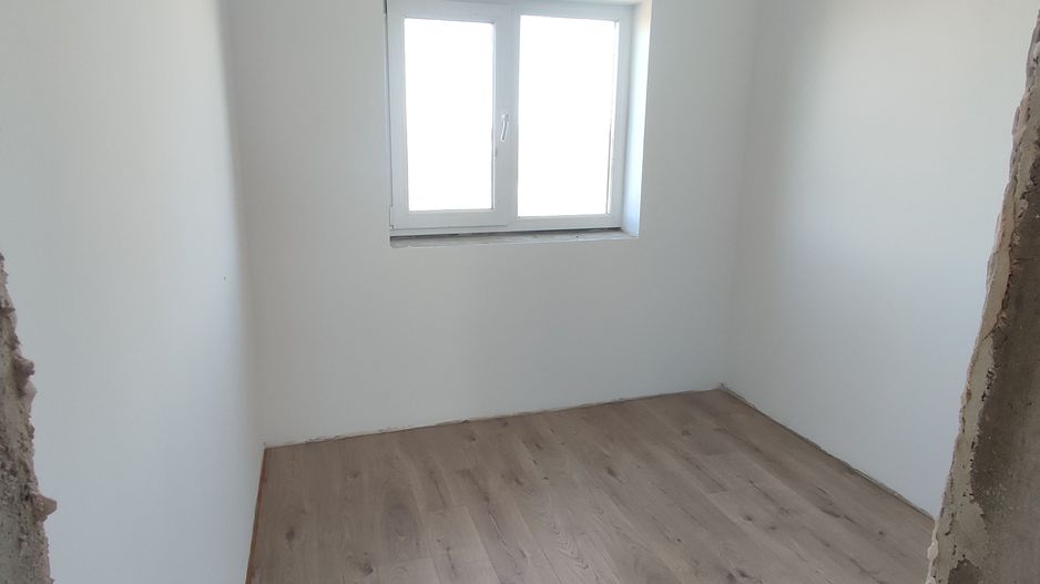 Sanandrei,Duplex P+E, Drum Asfaltat, Proiect Modern. - Poză 9