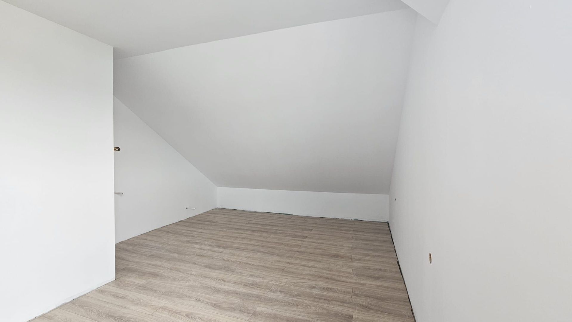 Garsoniera pe doua niveluri Stefan cel Mare Sibiu - Poză 4