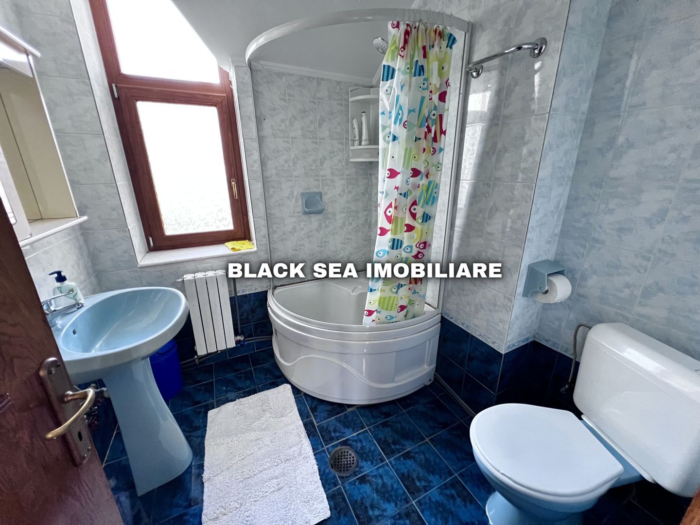 Vila 7 camere D+P+1+M - Gaze - 2 Garaje - 50m de plaja - Ocazie Unică - Poză 13