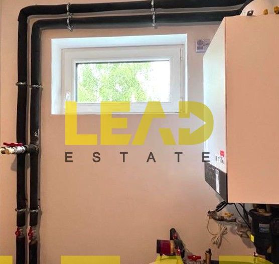 Casa renovata complet! 210 mp utili pe teren de 548 mp! - Poză 24