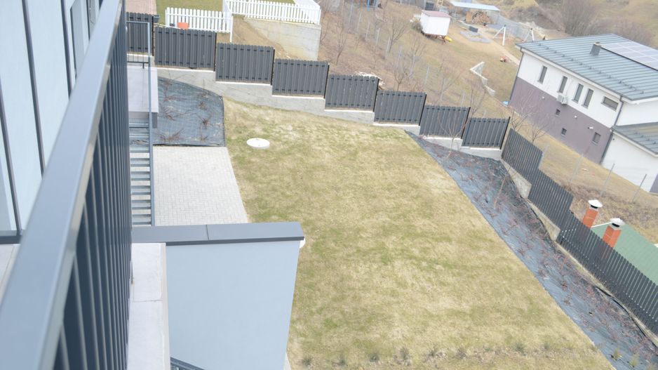 Casa cuplata (duplex) cu vedere panoramica in Dezmir - Poză 15