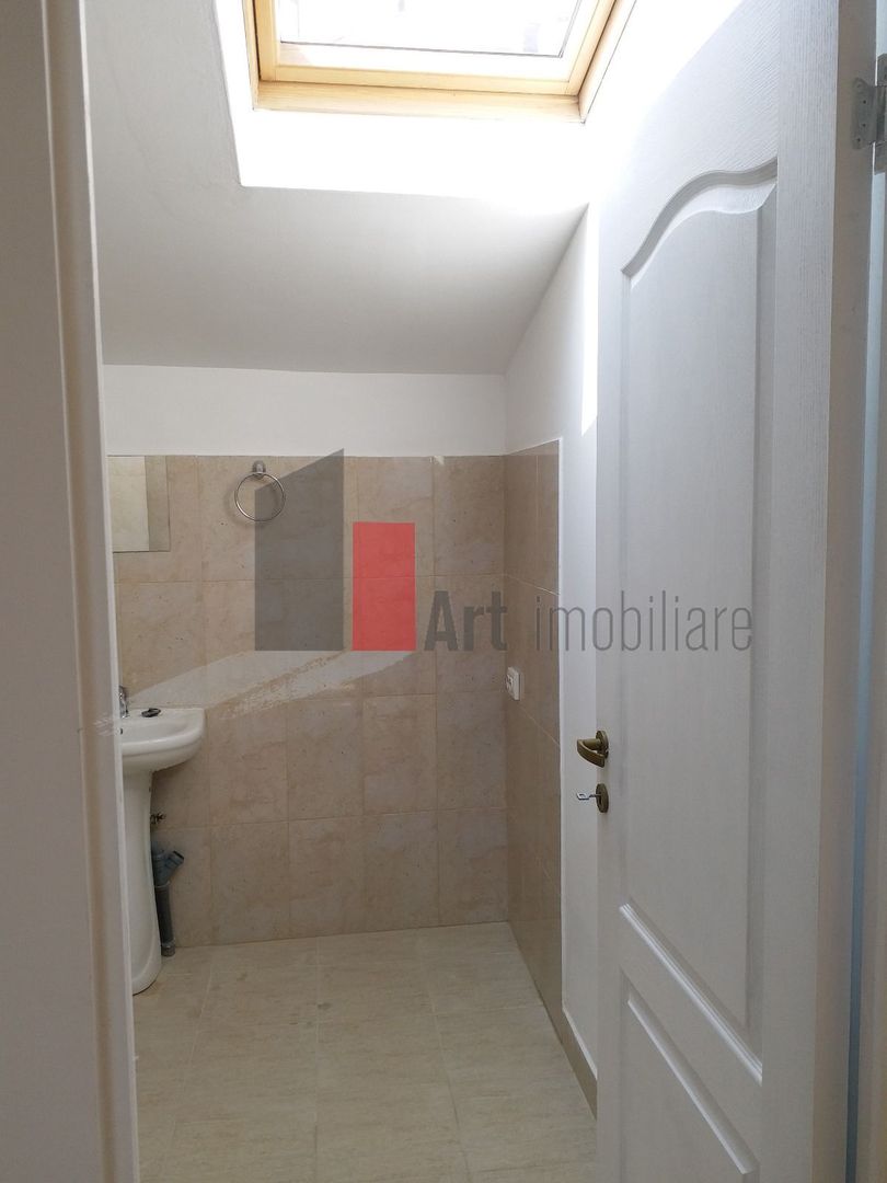 Oportunitate Unică! Vilă Spațioasă lângă Podul Grant, Ideală pentru Birouri - Poză 8