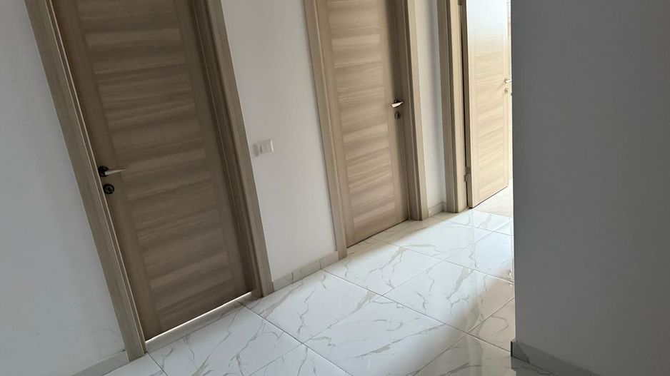 AP. 3 CAMERE- PARCARE INCLUSA, BUCATARIE INCHISA, CENTRALA PROPRIE - Poză 9