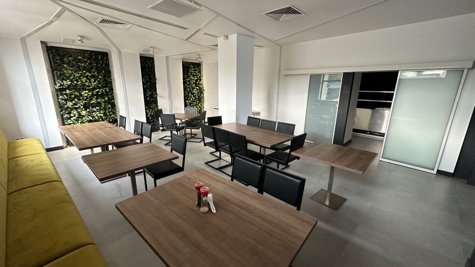 Clădire de închiriat pentru birouri  / clinica - Poză 2