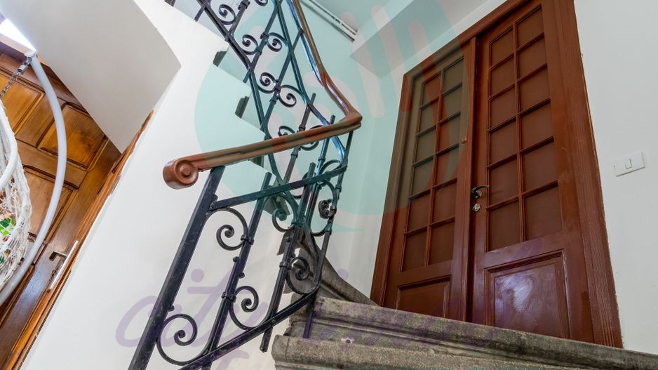 Vila interbelica AIRBNB "la cheie" - Poză 20