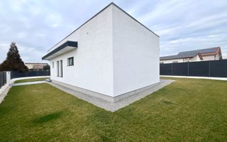 Casa individuala superfinisata, 3 camere, 2 bai, 500mp teren - Poză 35