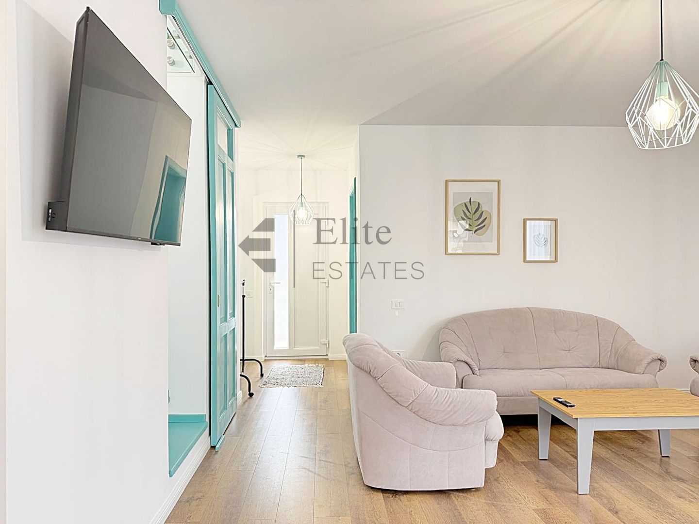 Casa cu 5 camere in Cartierul Tineretului | Prima inchirere - Poză 4