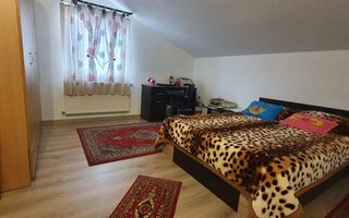 Casa 10 camere, 1000 mp teren, la asfalt, Barabant - Poză 15