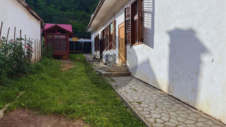 Casa saseasca, de vanzare la Richis - Transilvania - Poză 4