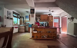 Vanzare casa in Pucioasa, Dâmbovița - 4 camere - teren 5.808 mp - Poză 13