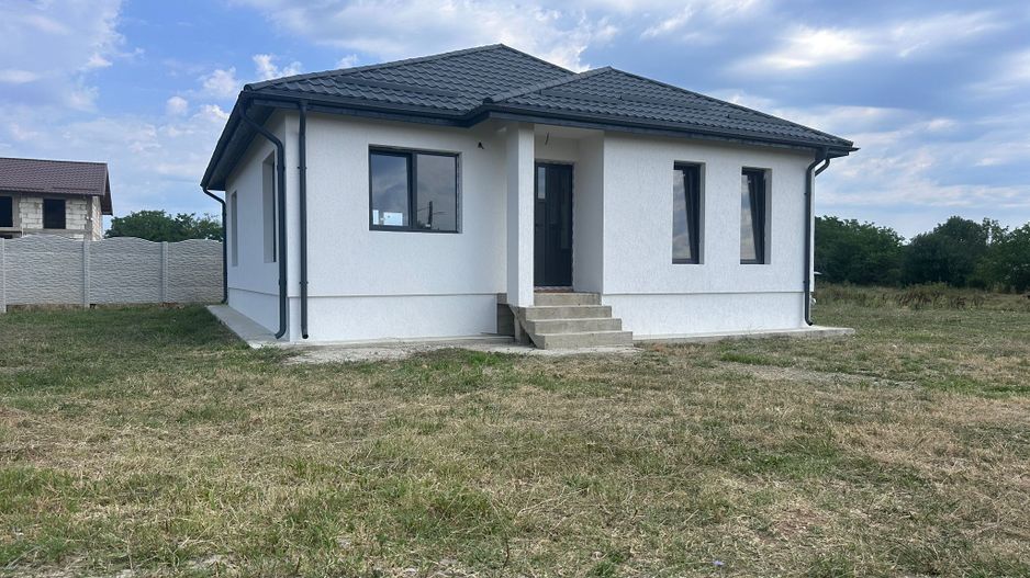 Vanzare casă nouă, modernă în Dragomiresti, la 10 minute de Târgoviște - Poză 2