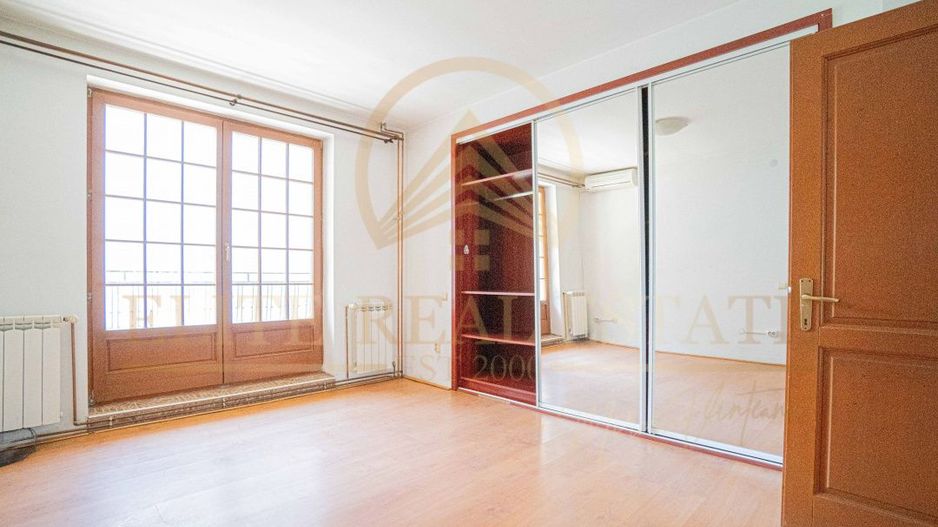 Vila premium ultracentrala, fara vecini, teren 377 mp, garaj! - Poză 21