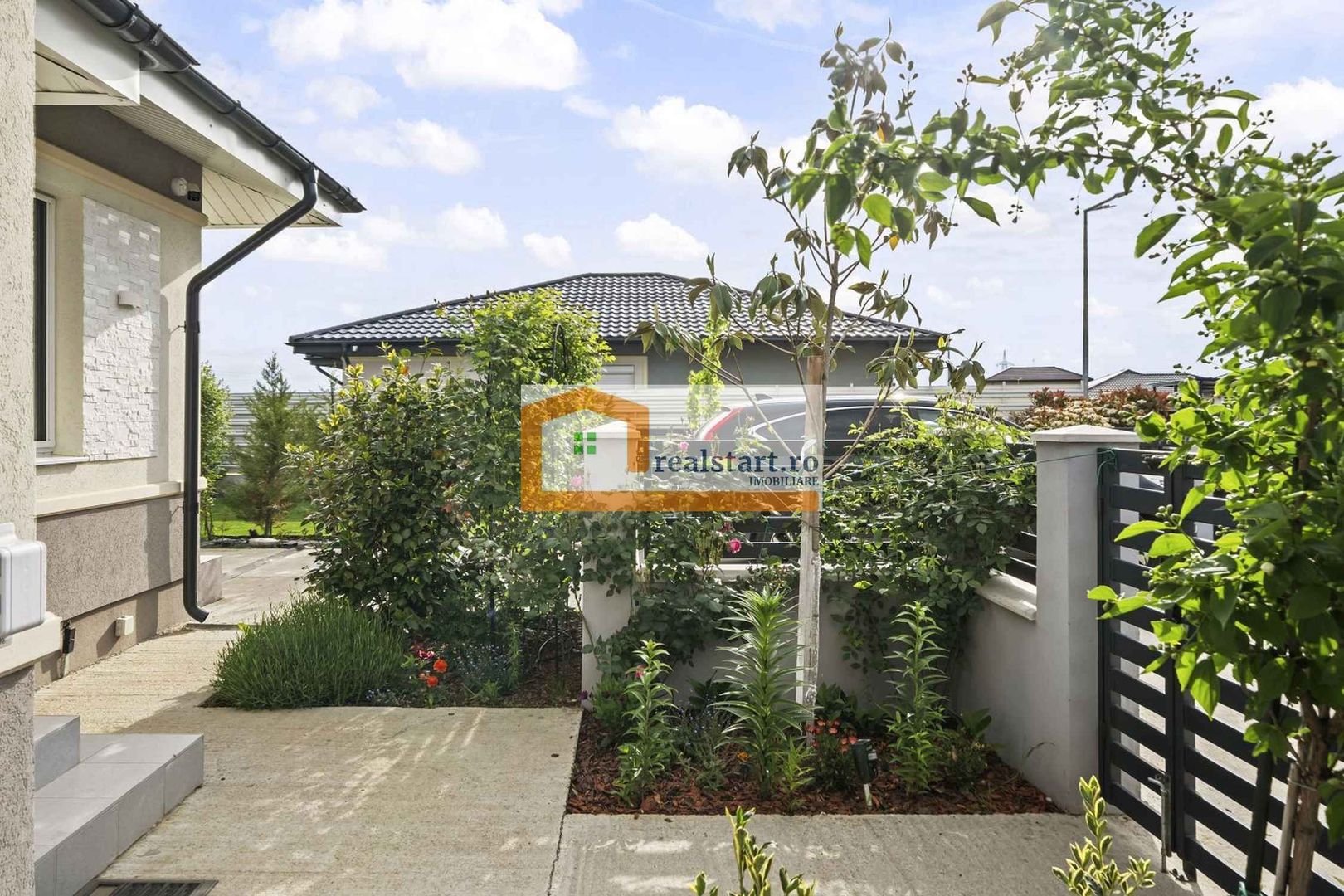 Langa Padure, Vila P+Pod , 1500mp teren,  terasa 40mp,  complex securizat - Poză 24