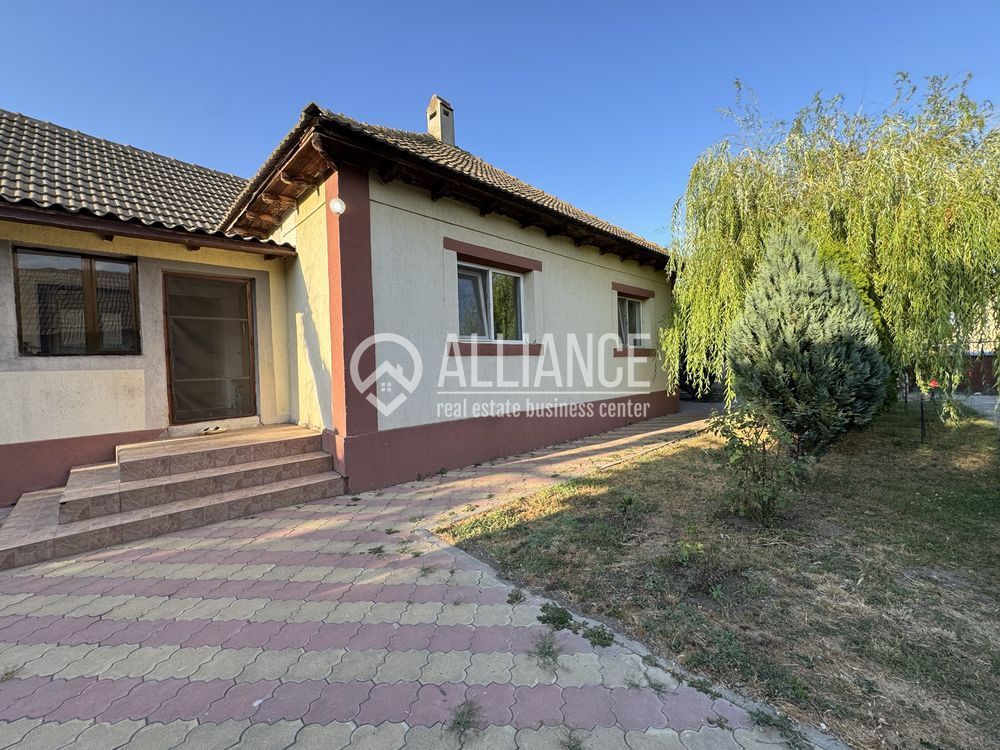 Mihail Kogalniceanu (cod04)-Casa 4 camere - Poză 1