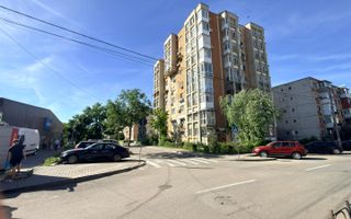 Apartament-Spatiu comercial parter 2 camere -intrare din strada 60mp - Poză 3