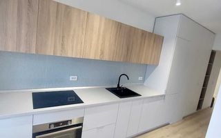 Apartament cu 2 camere de vanzare Plopilor - Poză 4