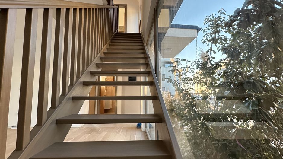 Casa cu 5 camere - Dumbarvita - Poză 5