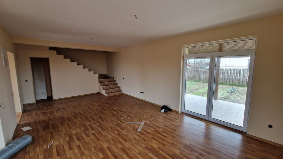 ageuropa.ro vinde casa NOUA cu 4 camere in PAULESTI - Poză 2