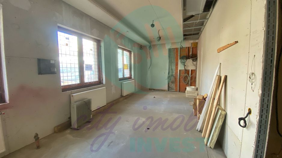 Cladire de birouri/ Clinica medicala zona Pache Protopopescu - Poză 20