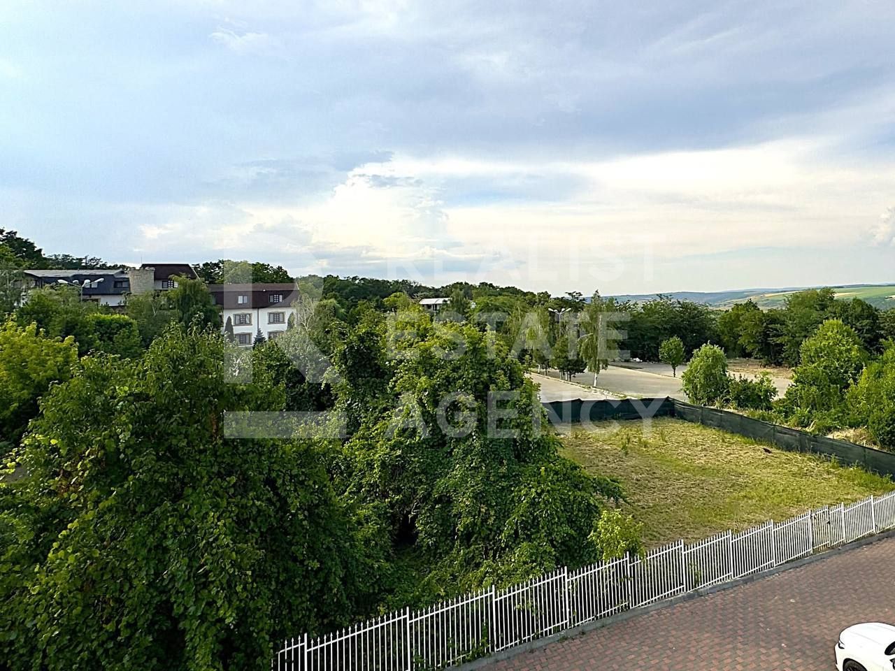 Casă duplex de vânzare în Copou, lângă pădure |4 dormitoare | 160 mp - Poză 20