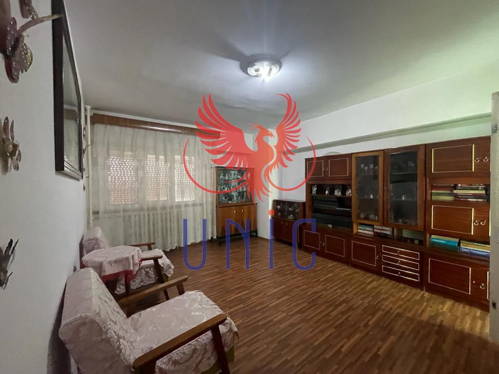 3 decomandate, etaj 5, U-ri Lapus - Poză 1