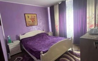 Cug - Selgros - 3 Camere Decomandat + Boxa .Bloc . 1992 - 72 Mp - Poză 6