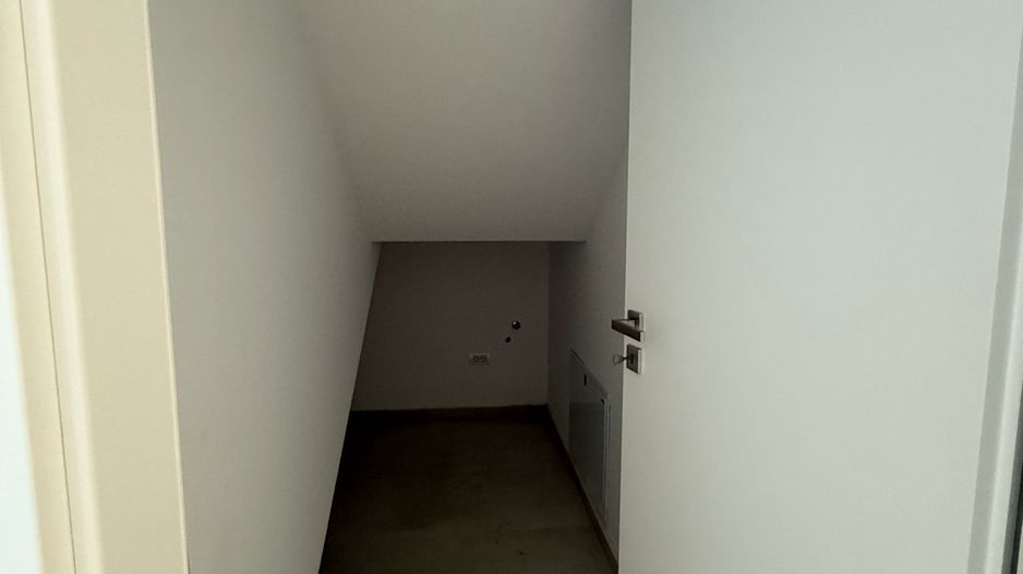 Duplex spatios cu teren generos - Poză 5