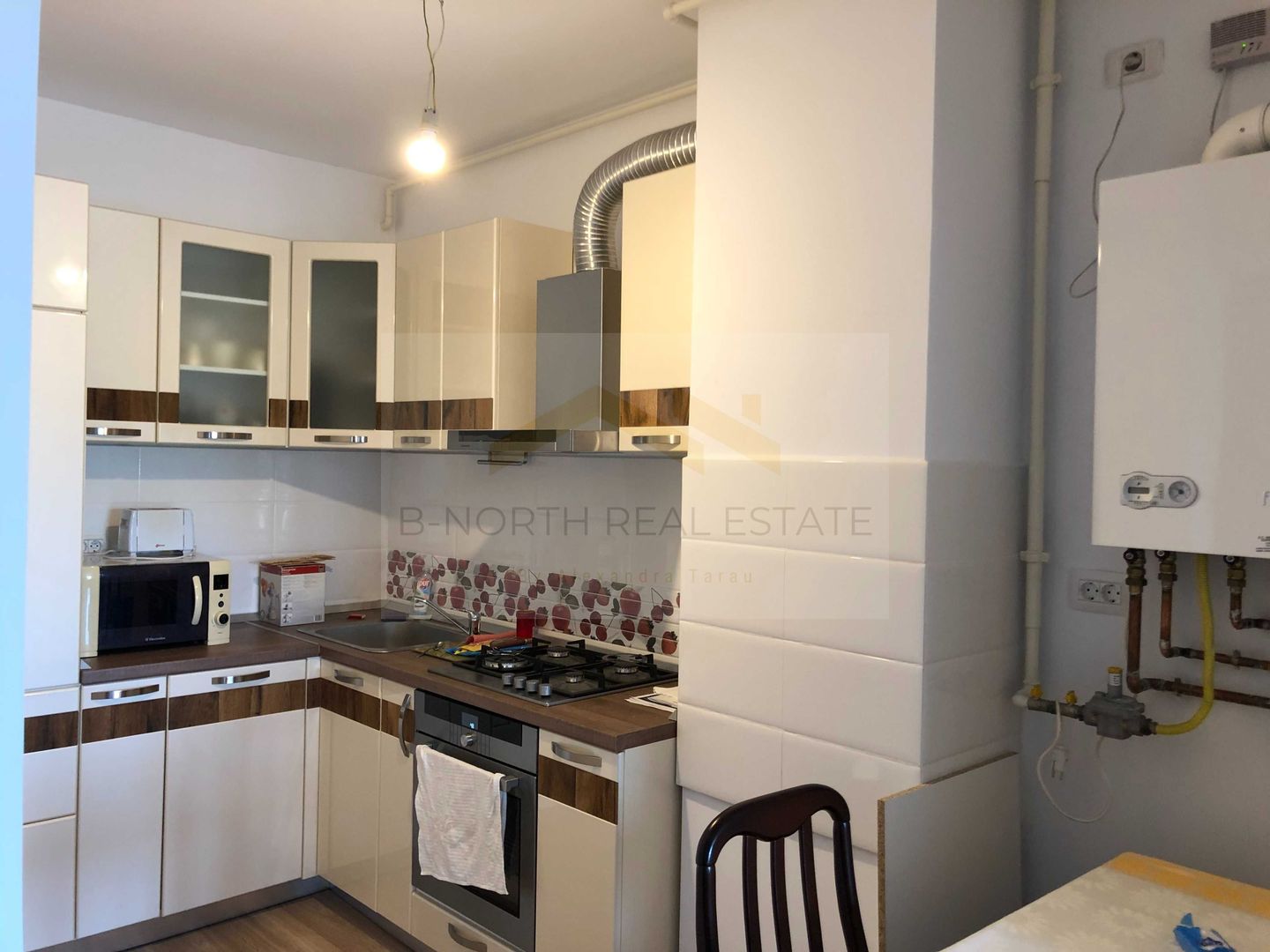 Apartament 2 camere - Bd Timisoara 89 - gata de mutat - Poză 3