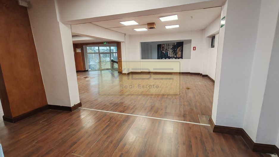 Sf. Lazar- Spatiu comercial la bulevard- vad/ trafic pietonal intens ! - Poză 15