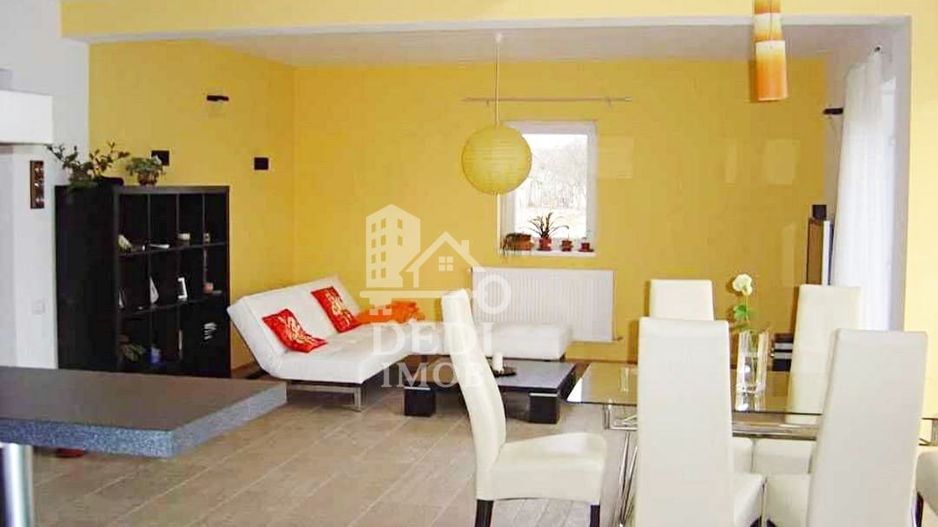 Casa cu 4 camere de inchiriat Santaul Mare, Bihor - Poză 2