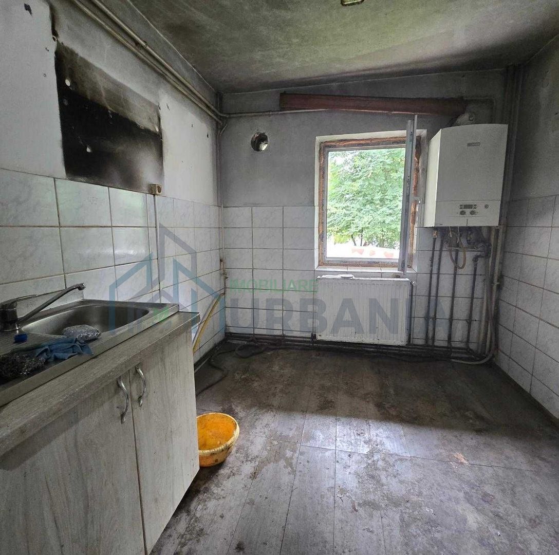 Apartament 3 camere decomandat, strada Neculau - Petru Poni, Iași - Poză 3