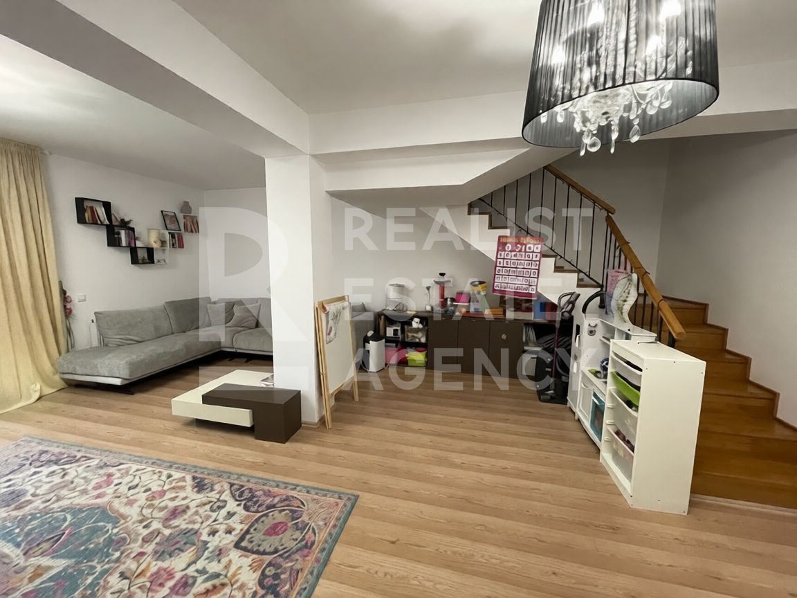 Casă înșiruită de închiriat | Cartier rezidențial | Piscină | 5 camere - Poză 3