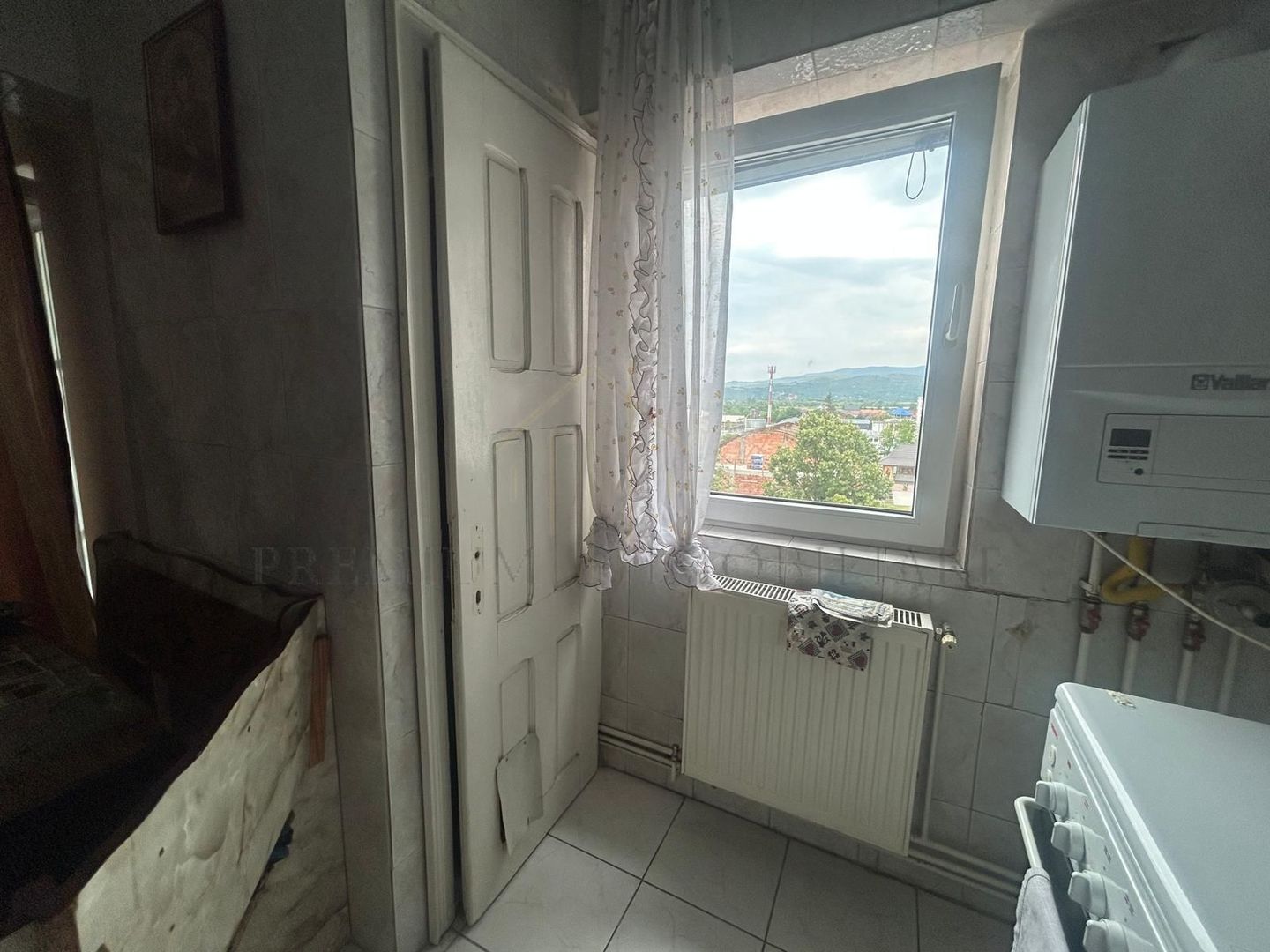 De vanzare Apartament 3 camere zona de jos - Poză 15