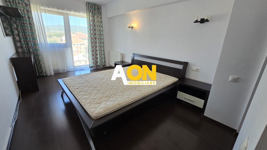 Apartament cu 3 Camere, Scară Interioară, Zona Centru - Poză 3