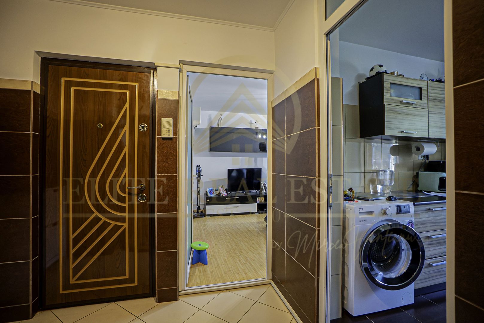 POARTA 6 - Vânzare apartament decomandat cu 2 camere, etaj 2. - Poză 10