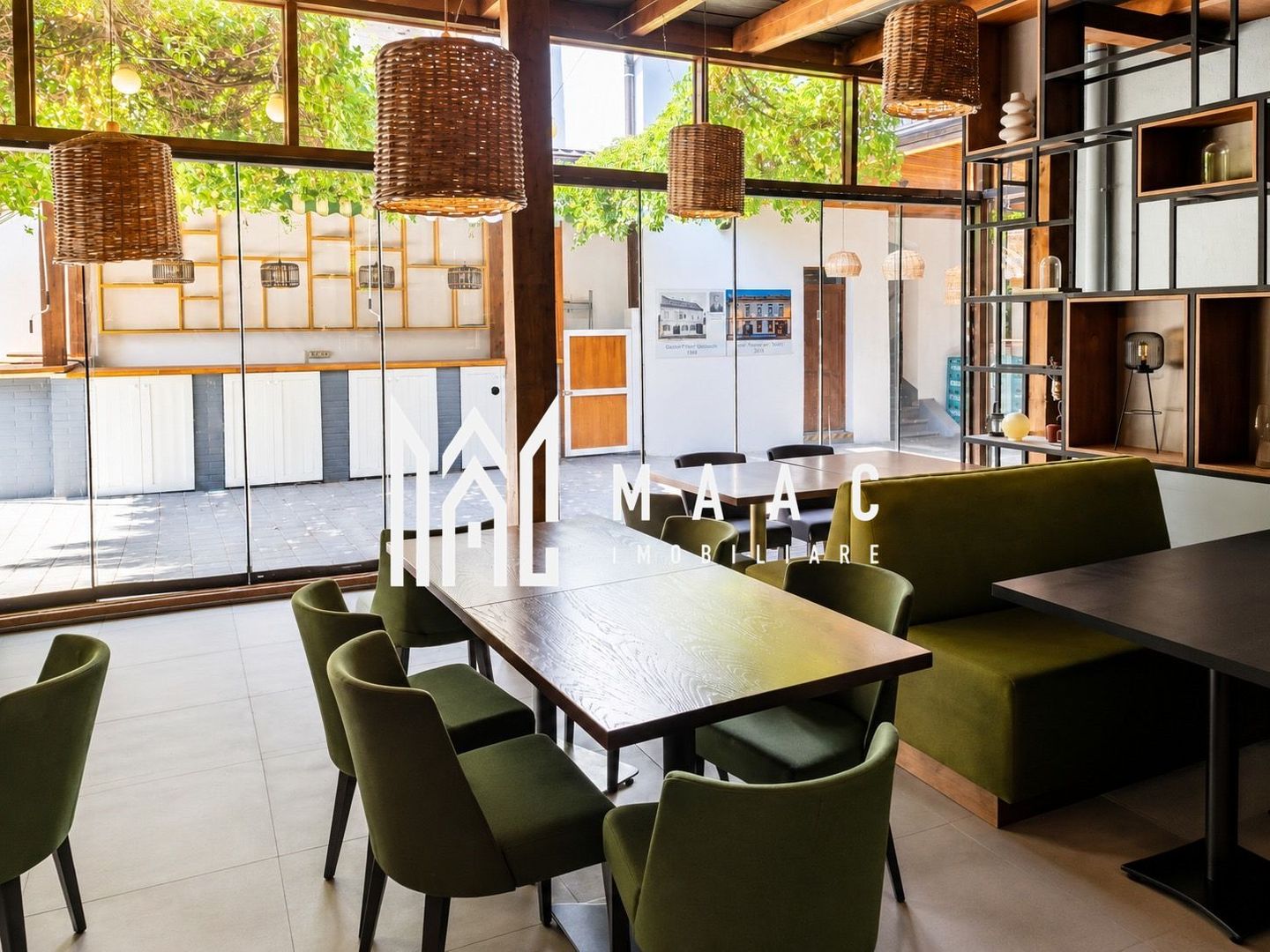 Pensiune 12 camere de închiriat | Central, Sibiu | terasă - Poză 13
