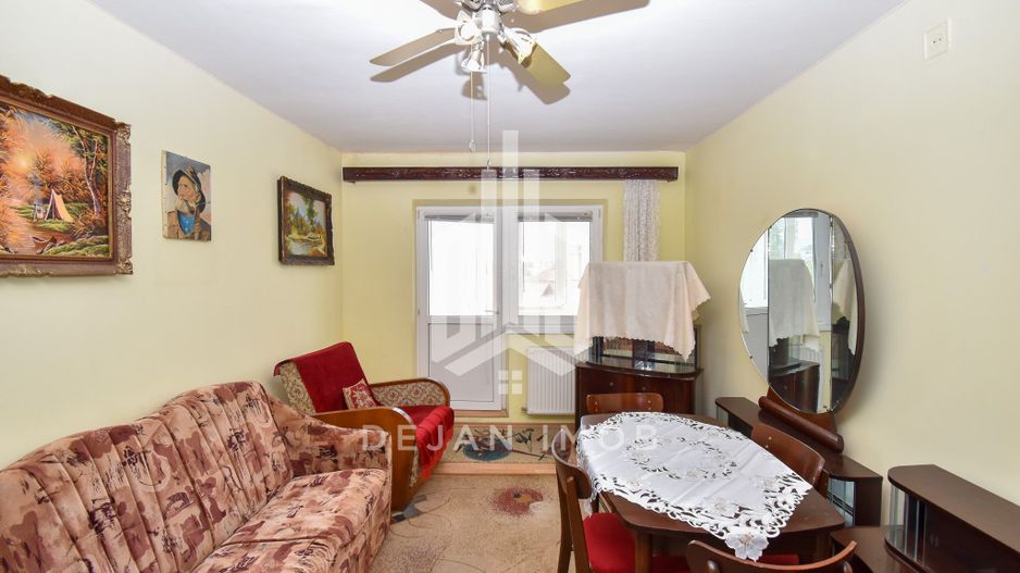 Locație excelentă, potențial nelimitat – Apartament cu 3 camere - Poză 1