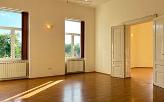 Apartamnet ultracentral de vanzare in Oradea - Poză 4