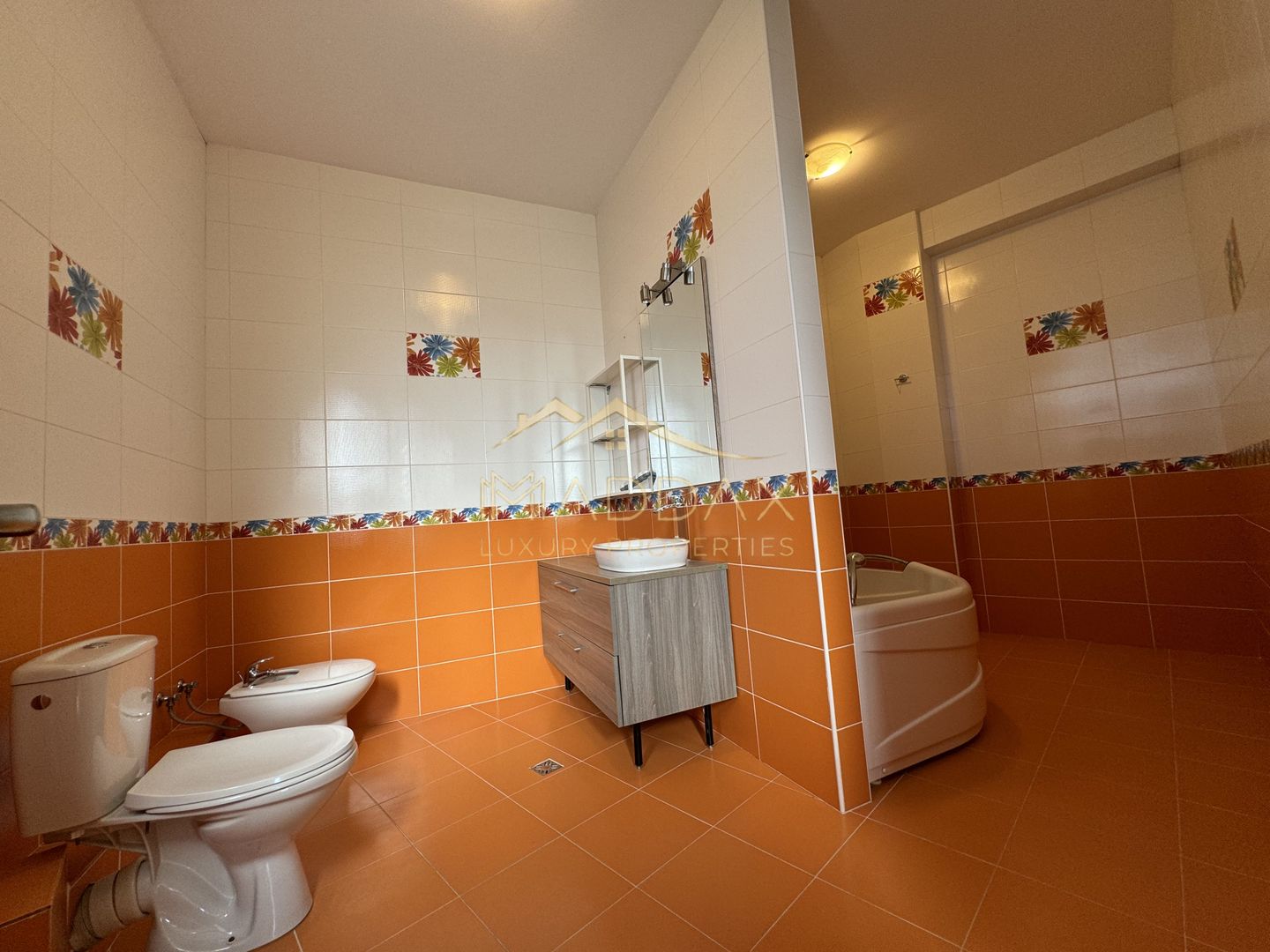 Vila Individuala 7 camere*Piscina*Teren 1000 mp / 8 parcari// Erou Iancu Nicolae - Poză 39