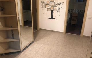 3 camere decomandat, centrala proprie, parcare, etaj 1 - Poză 2