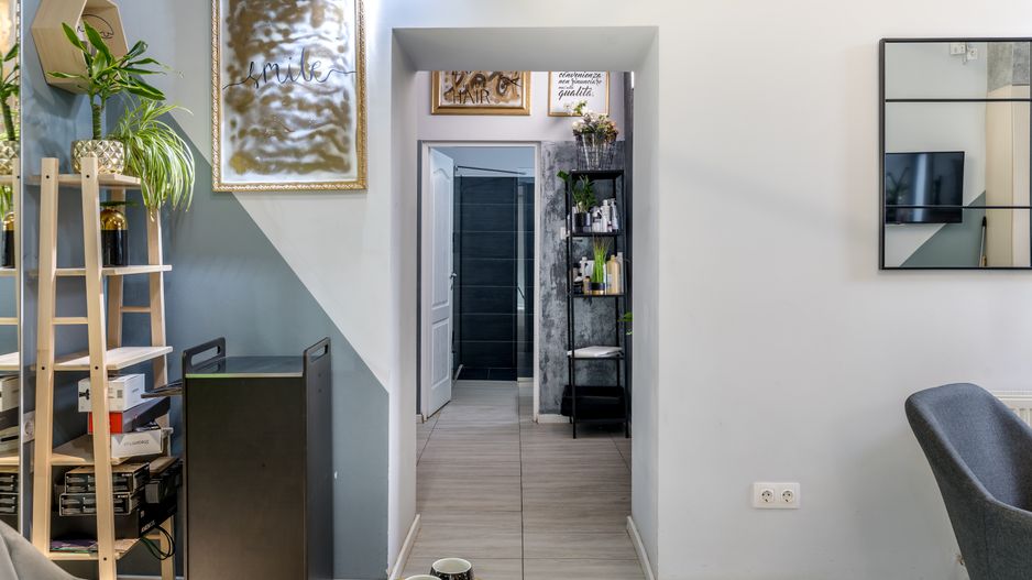 Ultracentral! Apartament renovat complet, in cladire istorica - Poză 10