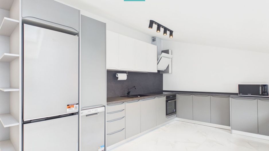 Loft ultracentral ultramodern, la prima închiriere - Poză 1