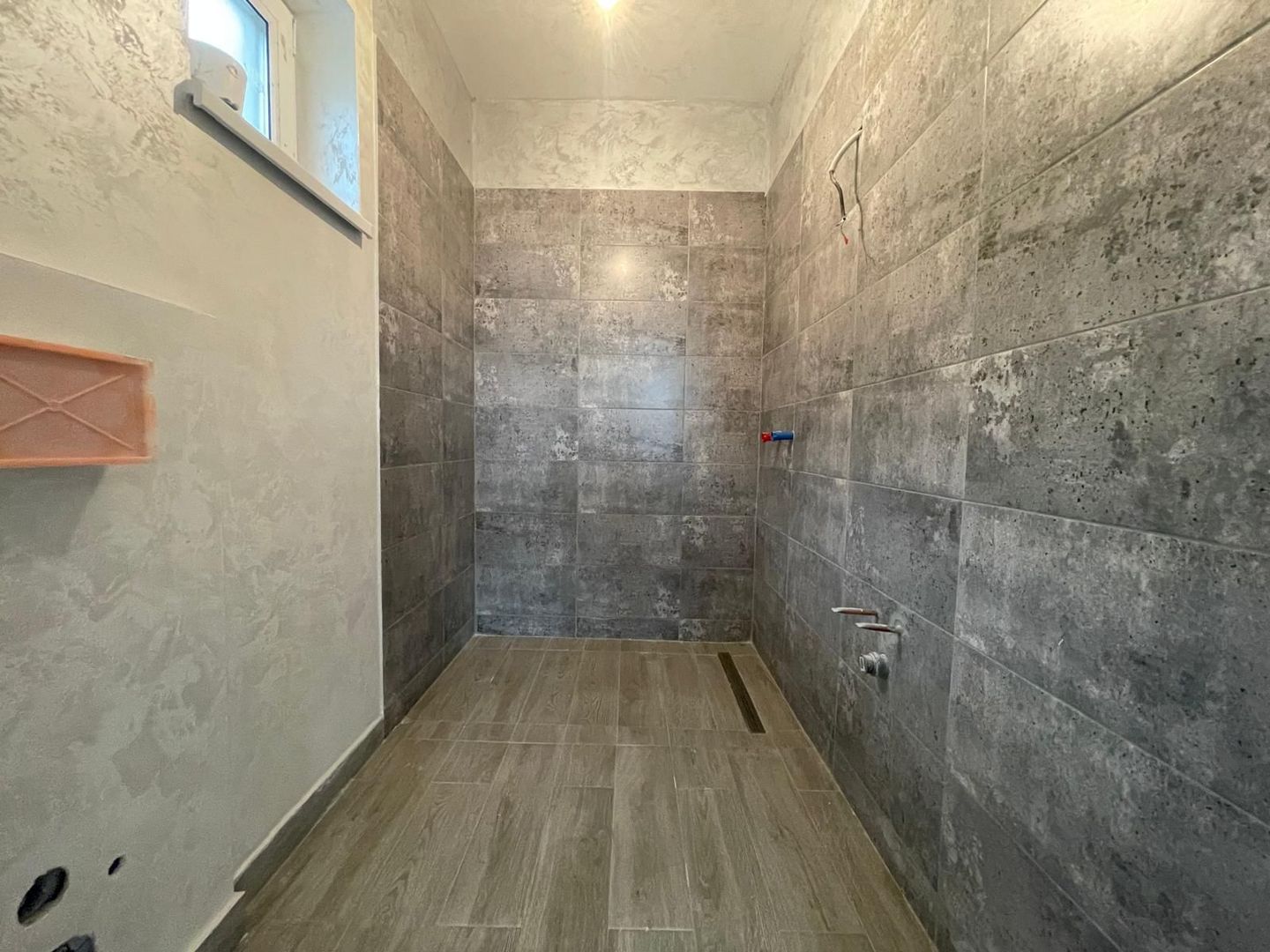 Duplex in  4 camere si 3 bai la cheie - Calea Urseni - Poză 10