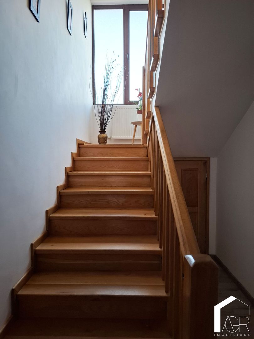 Vila cu 7 camere de vanzare in Paulesti - Poză 11