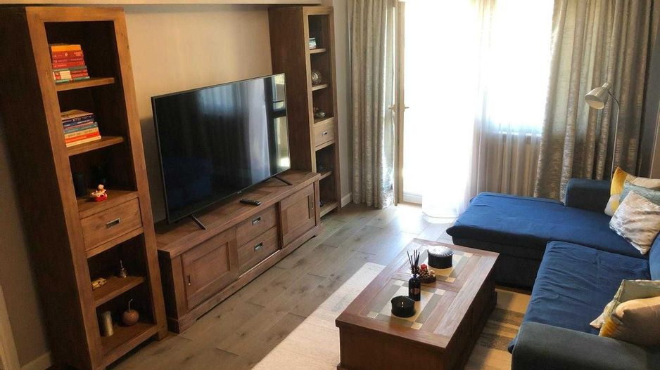 3 camere renovate, 2 bai, 2 balcoane, boxa la subsol, zona Diham - Poză 4