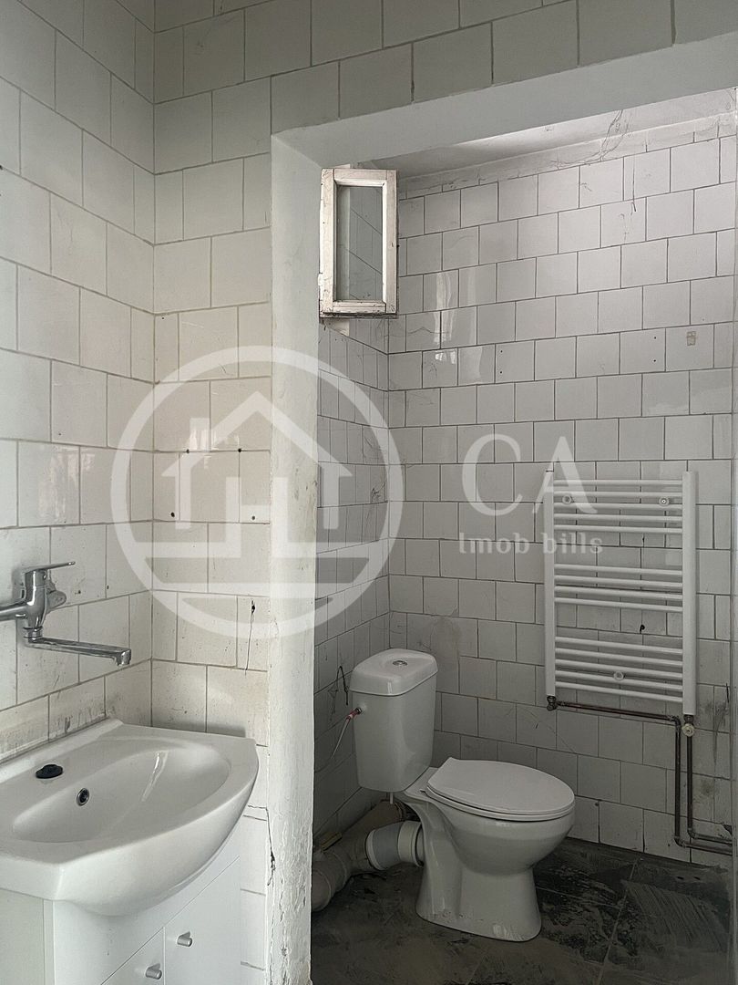 Casa cu 6 camere de inchiriat zona centrala, Oradea - Poză 24