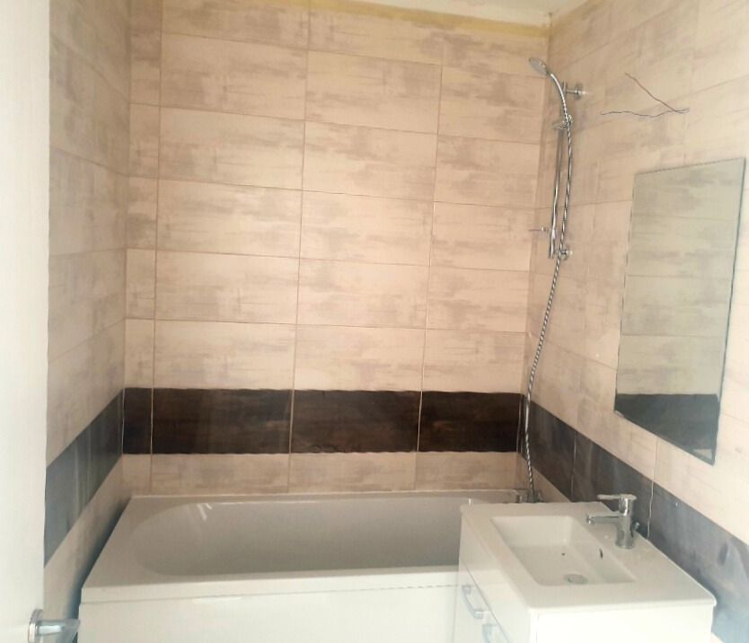 Garsonieră spațioasă luminoasă și plină de potențial în inima Piperei - Poză 8