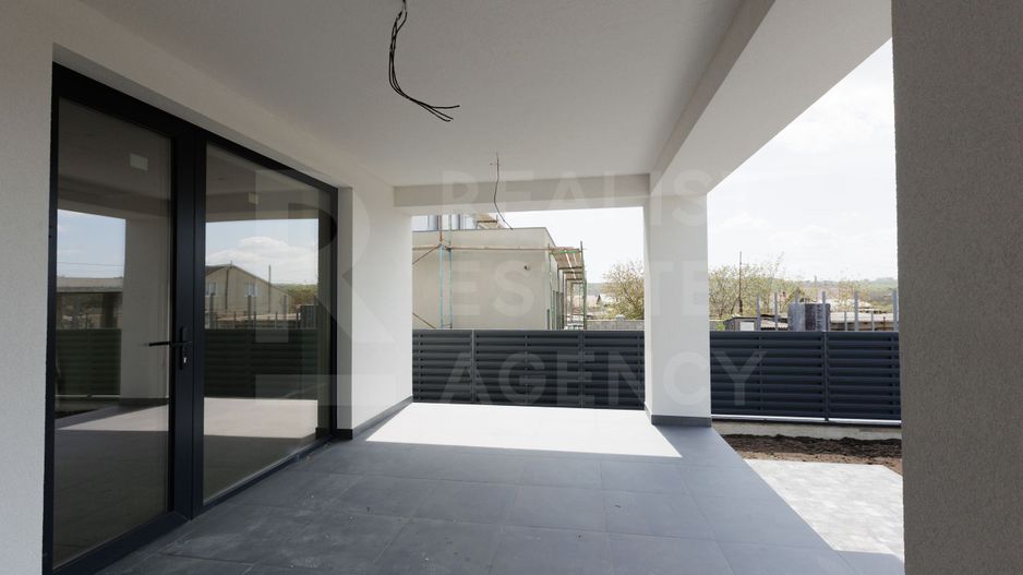 Vânzare, Hi-Tech, 2 nivele, 4 camere, strada  A. Lăpușneanu, Budești - Poză 6
